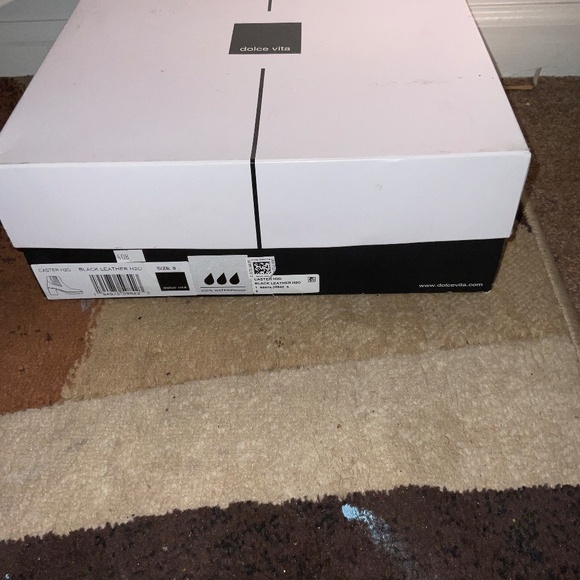 Dolce Vita H2O Waterproof Black Leather Booties – Size 8, New with Tags - Picture 3 of 10